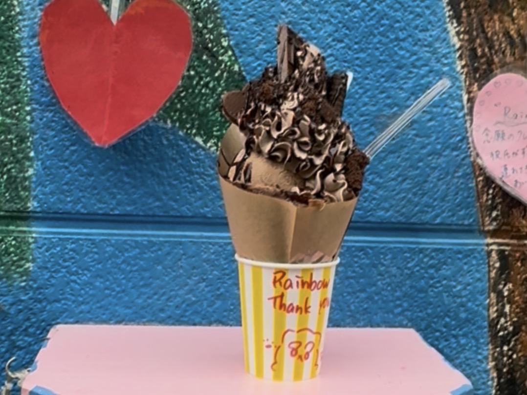 チョコまみれメガ盛りクレープ