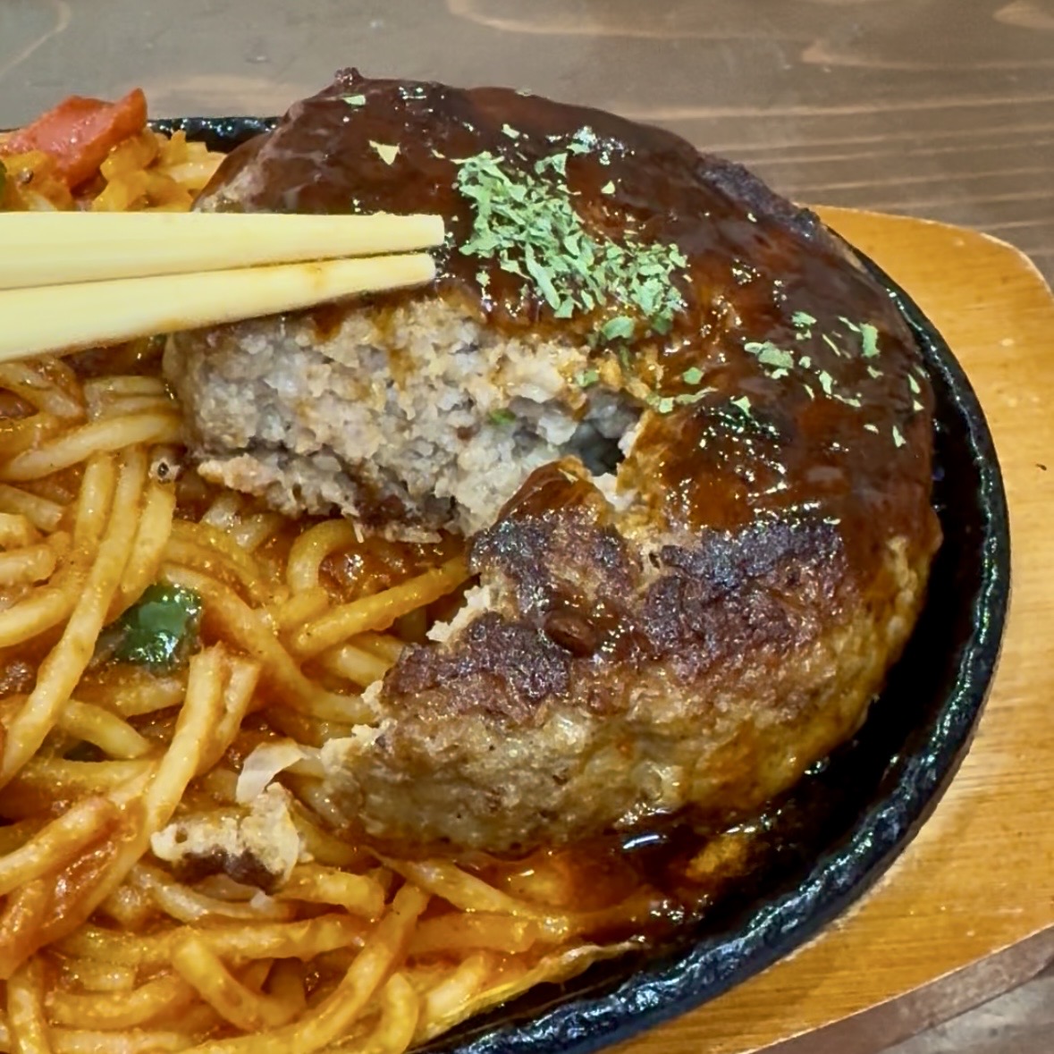 手作りハンバーグ