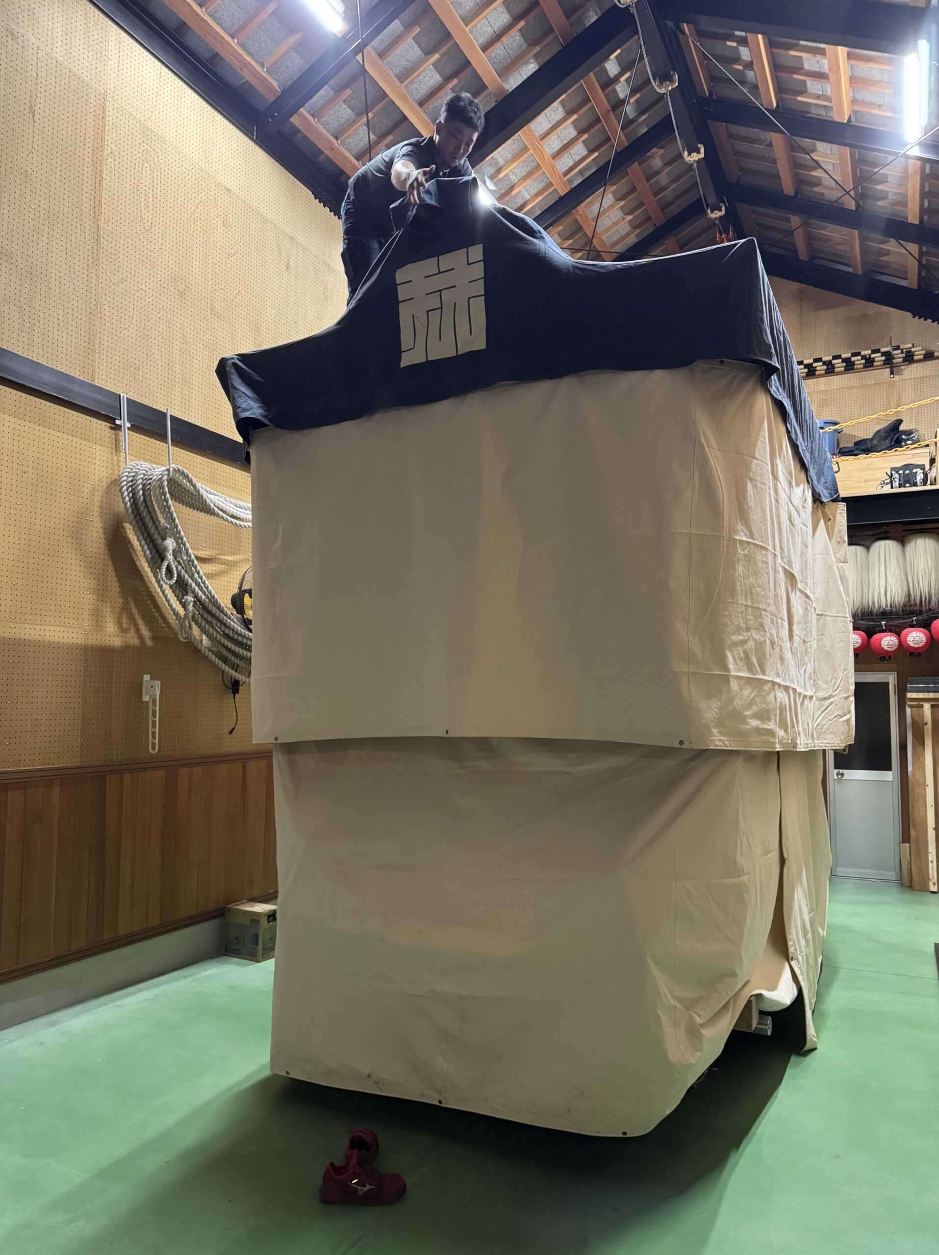 幕をかけたあとのだんじり
